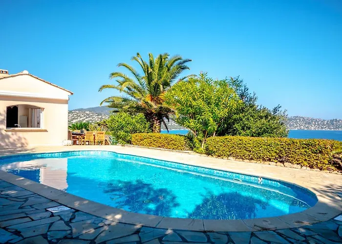 Superbe Villa, Incroyable Vue Mer, Piscine Chauffee, Climatisee * Sainte-Maxime